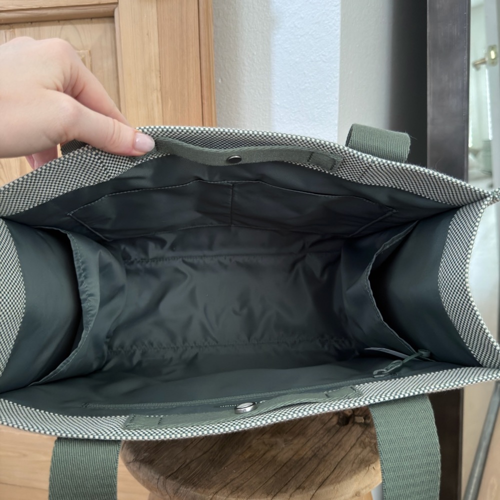 lululemon athletica Olive Green Canvas Tote - Picture 3 of 3